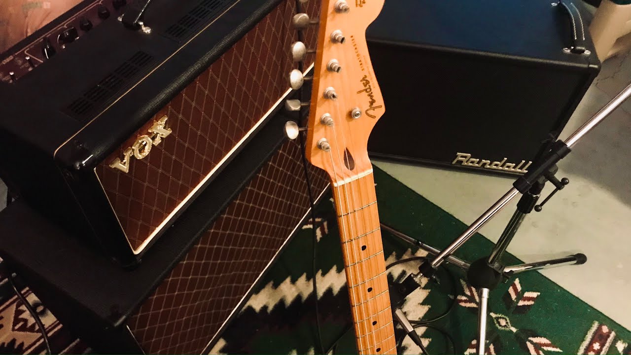 Celestion Blue VS Celestion Greenback Medium Gain Shootout (AC30)