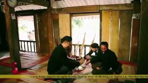 khèn bè còn gọi khen lao