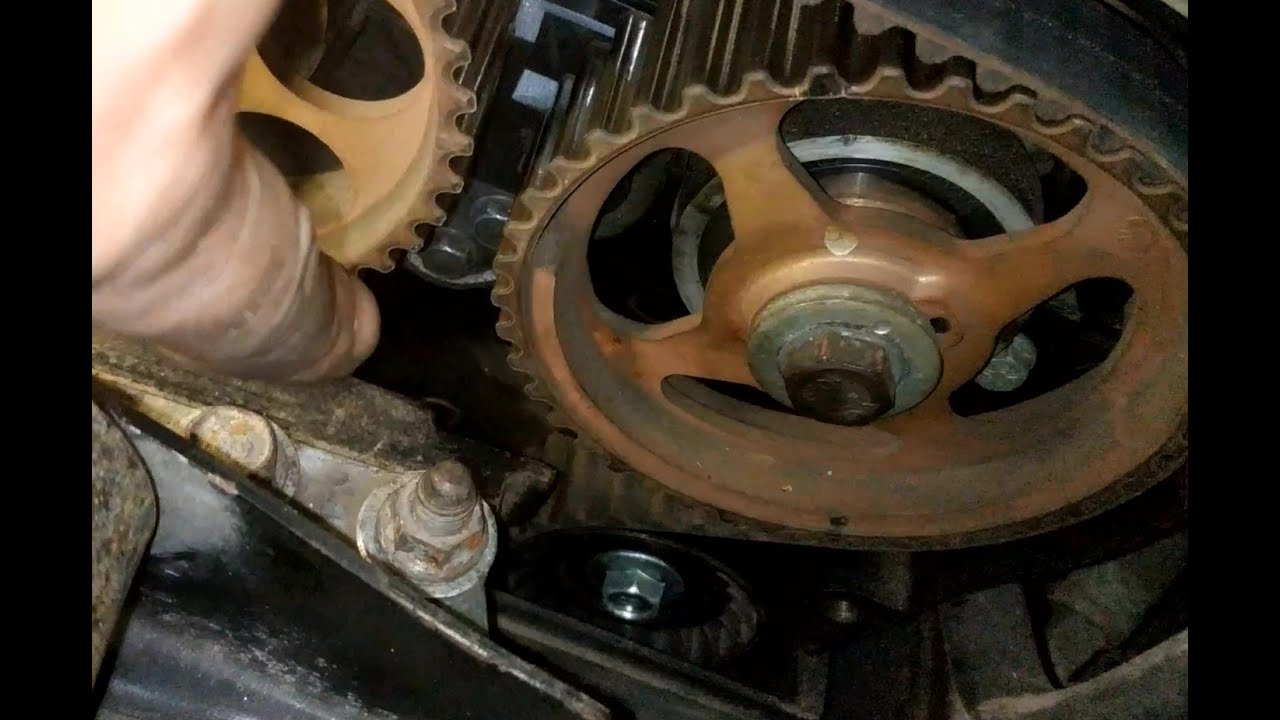 Заменили датчик положения распредвала вала на Шевроле Реззо - YouTube