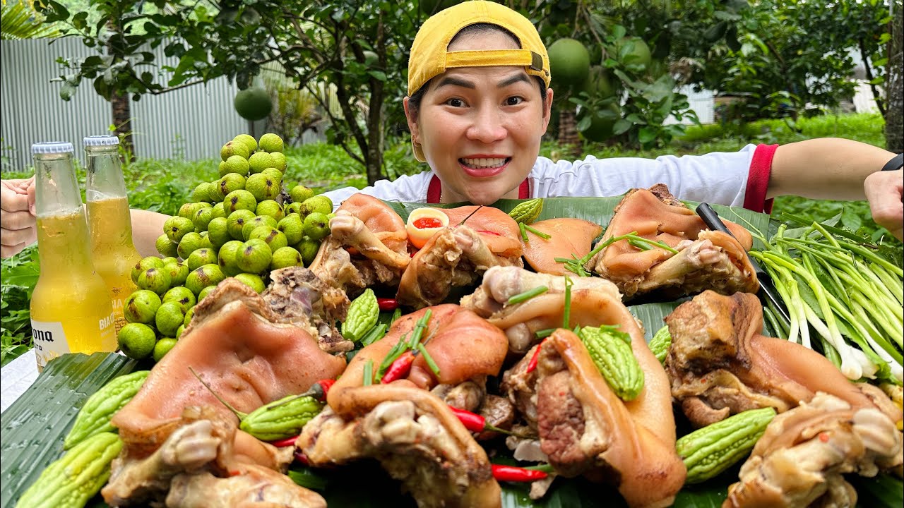 GHẸO CÔ BÁN THỊT ĐỂ XIN GẦN 10KG GIÒ HEO VỀ HẦM .LIỆU NGA SUMO 1 MÌNH CHIẾN HẾT KHÔNG?