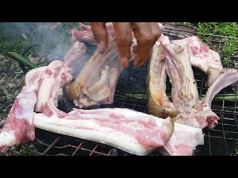 Anda penyuka menu ayam panggang? Jangan lewatkan menu ayam panggang yang disajikan sebuah rumah maka. 