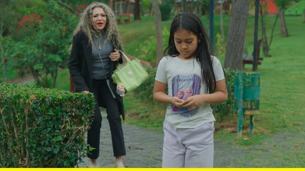 Niña salvó la vida de una mujer millonaria y la vida le recompensó de esta manera