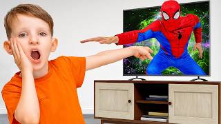 📺🦸‍♀️ Mashujaa Wakuu Wanaibuka Kutoka Kwenye Runinga! Hadithi ya Kushangaza