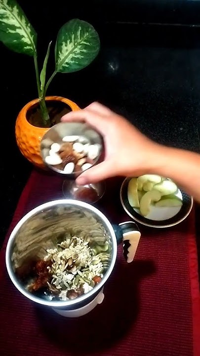 healthy-instant-oats-and-apple-smoothie-protein-rich-very-feeling