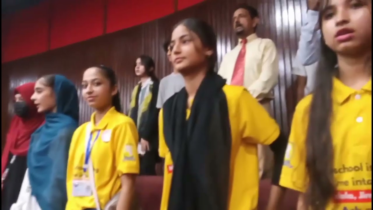 Started the event with the soulful recitation of Pakistan’s National Anthem 🇵🇰✨