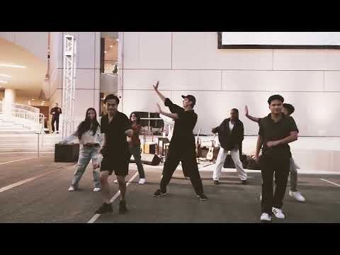 AMAZING Hamilton, The Greatest Showman Flash Mob Proposal in Costa Mesa!