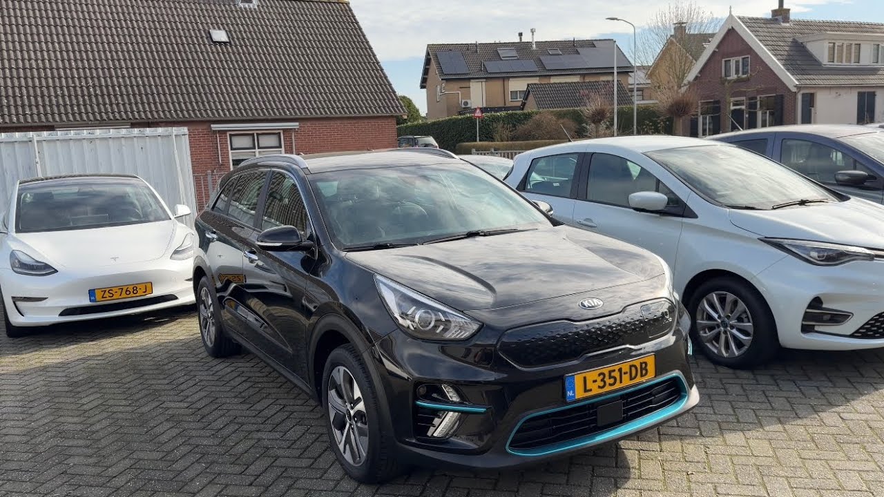 In stoc extern NL: Kia E Niro | Tesla Model Y/3 | Hyundai Kona | Fiat 500E + un Citroen ciudat