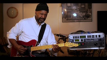 St. Blues "Bluescaster" guitar- GSP2101 by Digitech Demo