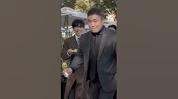 😂 Even Taehyung’s bodyguard couldn’t hold his laughter! #BTS #Taehyung #army #btsarmy