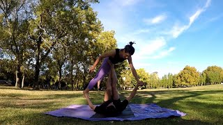 Goofy Biglemoi acroyoga machine