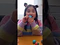 地球グミといちごグミと目玉グミ🌍どのグミがおいしいかみのちゃんと検証してみたら…!#Shorts