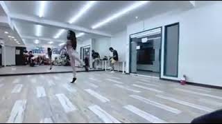 Xbreezy Babe Papi Galang Dance . Ang Hyper Mo Naman Papi.