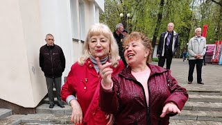 27.04.24г..."СИМПАТИЧНАЯ"... Валерий Палаускас... звучит в Гомельском парке...