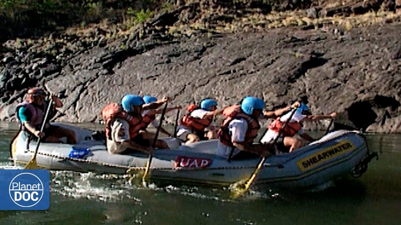 Film backdrop image for The place where rafting is mandatory: know the Zambezi River (2021)