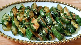 Einfaches Zucchini-Rezept | Zucchini im Ofen | Mittagessen schnell und einfach