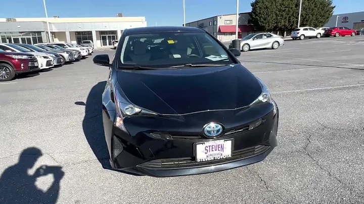 2018 Toyota Prius Three Showcase