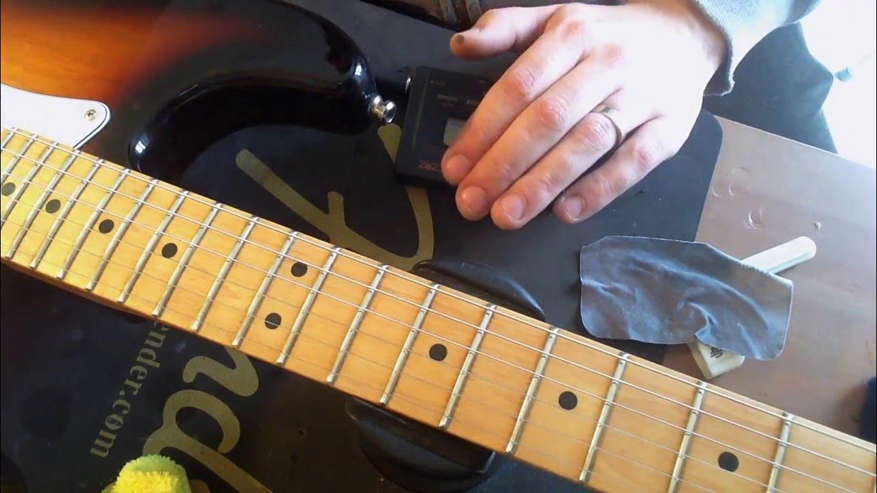 Fender Stratocaster Maple Fretboard refinish in tung oil Part 3