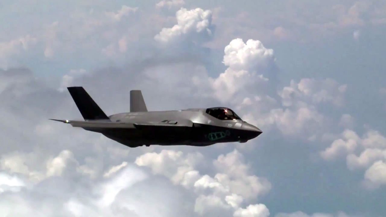 F-35I AS-1 "Adir" Stealth Israeli Air Force First Flight HD