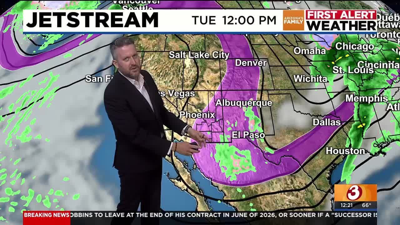 Warmer temps return with another chance of rain for Phoenix - YouTube