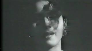 Singer: lata mangeshkar year: 1962 movie: private secretary music:
dilip dholakia lyrics: prem dhawan cast: ashok kumar, jayshree gadkar
