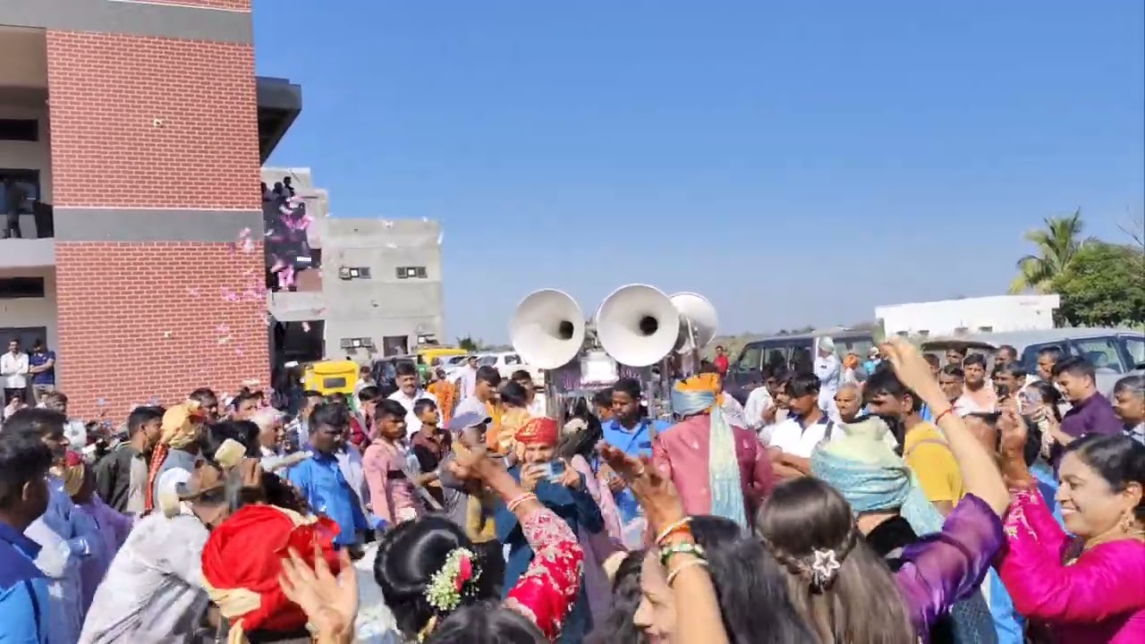 #vlogger જય મેલડી માં ગૌ સેવા મ્યુઝિક બેન્ડ મોડીદર 97268 88581 