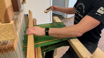 Weaving on the AVL V-Series Loom