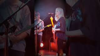 Alvvays (Le Trabendo, 20230604) - Velveteen + Lottery Noises