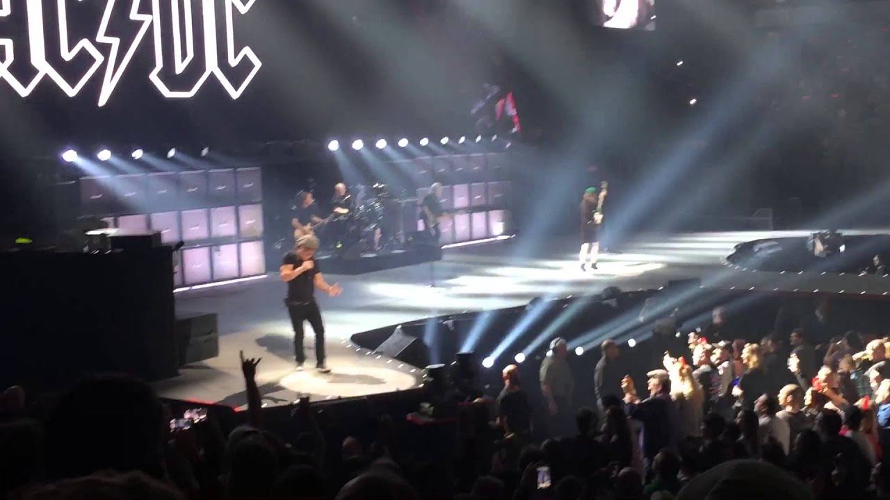 AC/DC live @ AAC - Back In Black - Dallas, TX 2016 - YouTube
