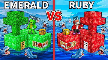 JJ and Mikey: EMERALD vs RUBY Sea Block Battle in Minecraft - Maizen
