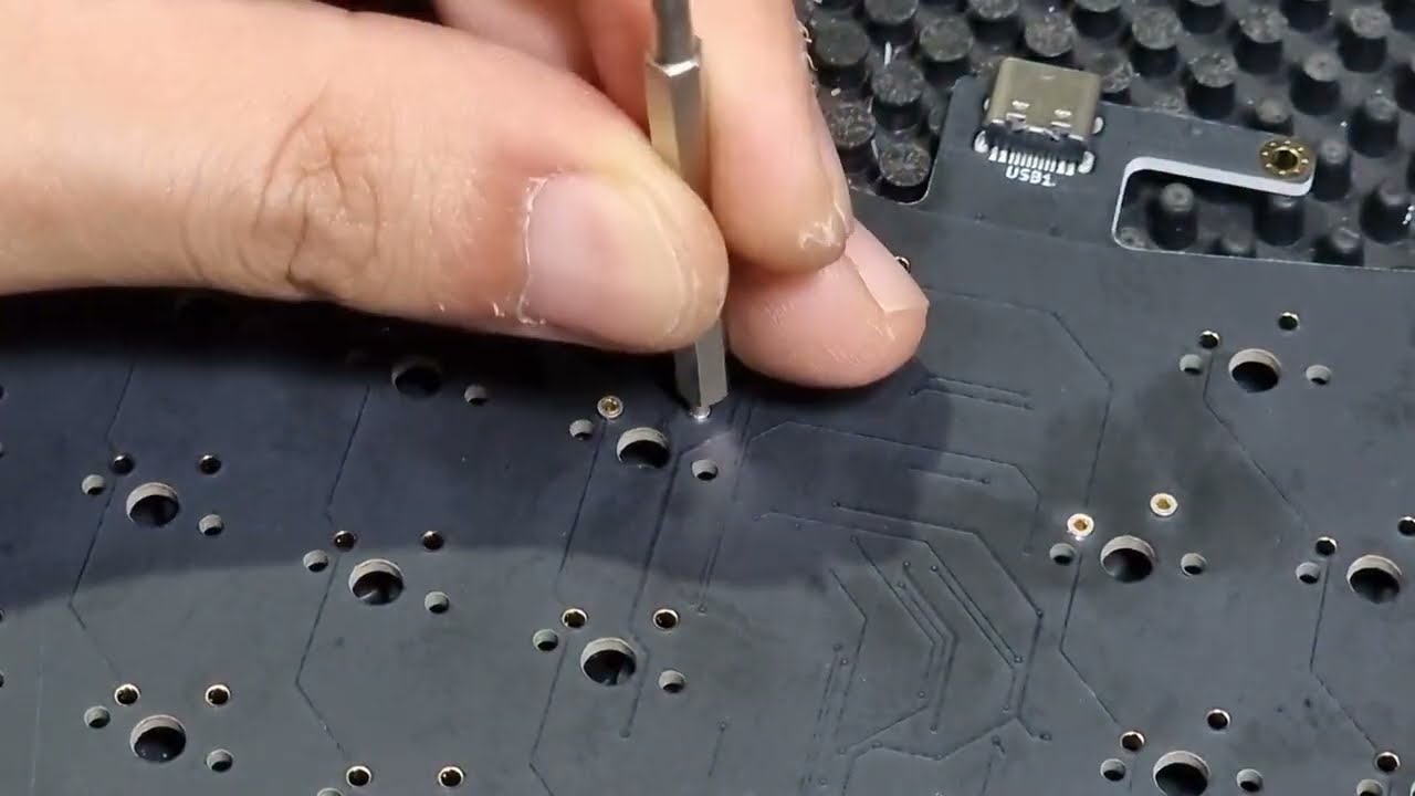 [J4F] Modding Holtite 3305 into PCB Merdian - POOR QUALITY & DESIGN PCB