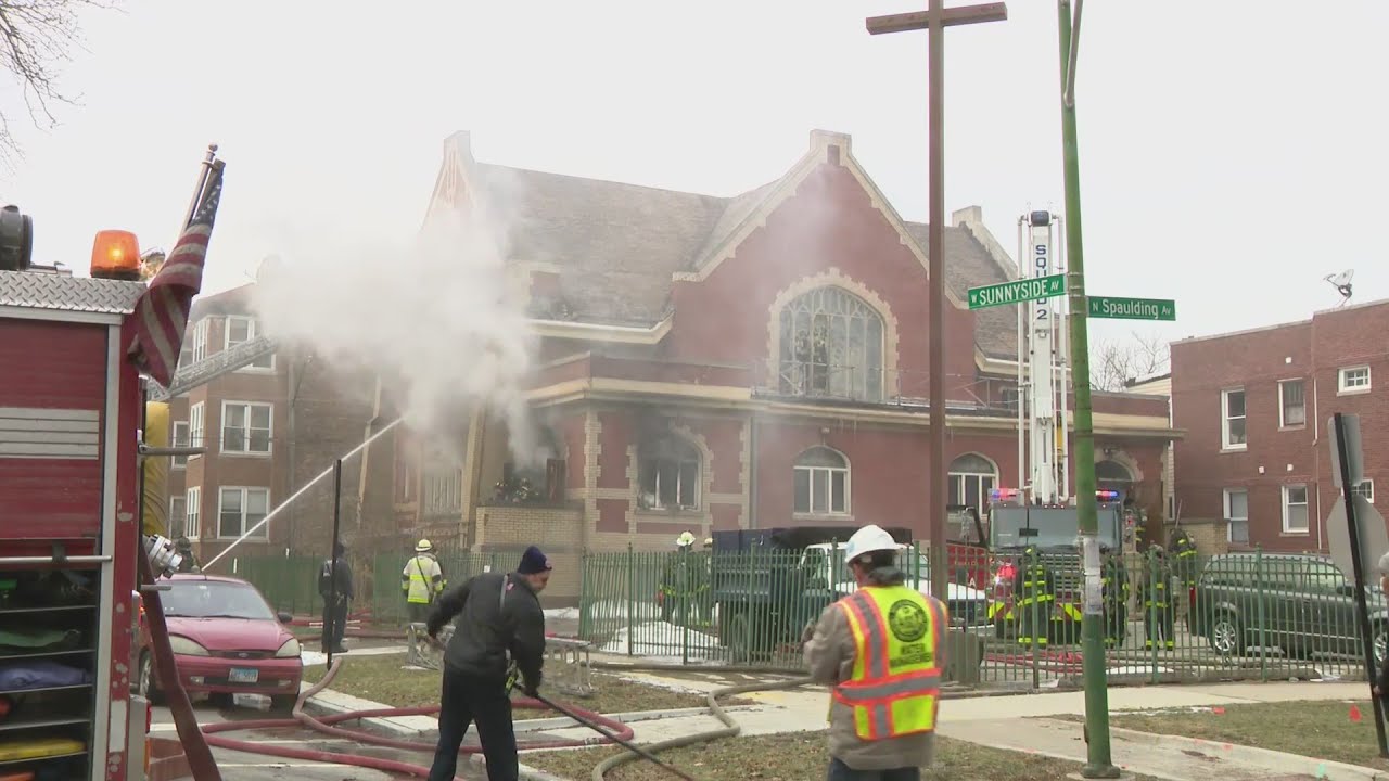 CFD battles fire at abandoned church on Northwest Side - YouTube