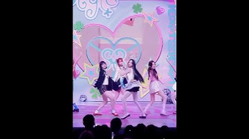 new bass down low ♥️ #HEARTS2HEARTS #CARMEN #JIWOO #YUHA #A_NA #IAN #YE_ON #kpop #stella #sm #karina