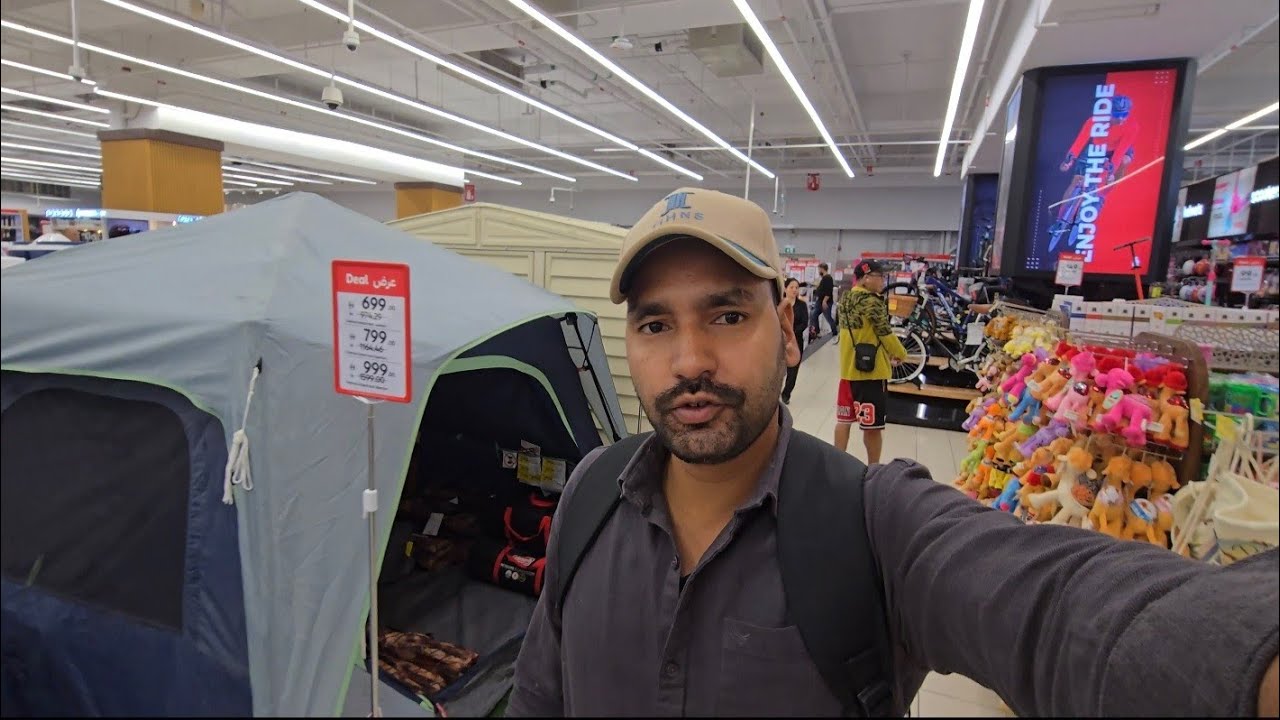 Dubai  Mall of Emirates  ke under dikha muje kaimping karne ke liye bhut pyara ⛺️ 🎪  tent ⛺️ 