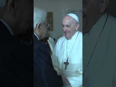 Mattarella incontra il Papa, “grazie della testimonianza, grazie” #shorts