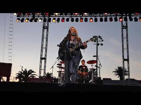 Melissa Etheridge-Royal Station