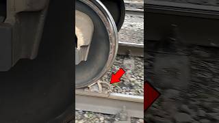 Как маленький кусок железа останавливает поезд весом 850 тонн? 😱 | От GainExtra. #Факты