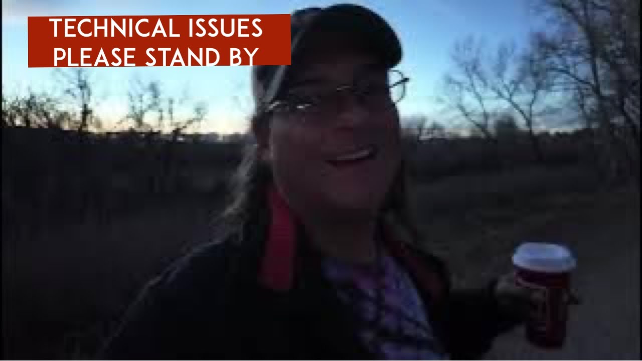 1 Week of Daily Vlogs: Video 5 | Technical Issues. Please Stand By￼￼