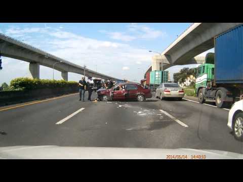 2014/05/14 下午三點 北上62.7公里 車禍 - 13