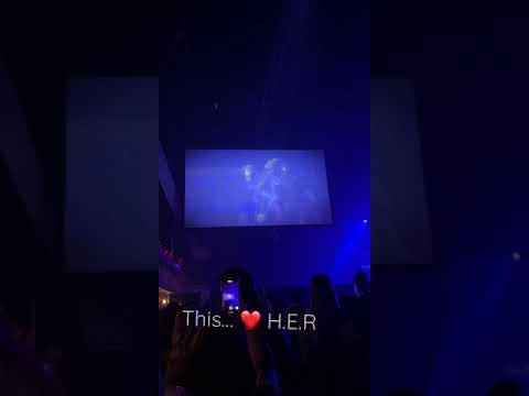 (live) H.E.R riff Minneapolis Minnesota The Armory 2022 Back Of My Mind Tour