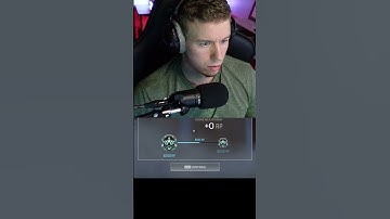 Anyone else playing Apex Legends Ranked get this bug?