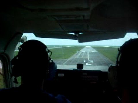 Cessna 172 Soft Field Landing