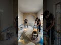 TRANSFORMACIÓN EXTREMA: De Cocina Rústica a Obra de Arte con Suelo de EPOXY METÁLICO