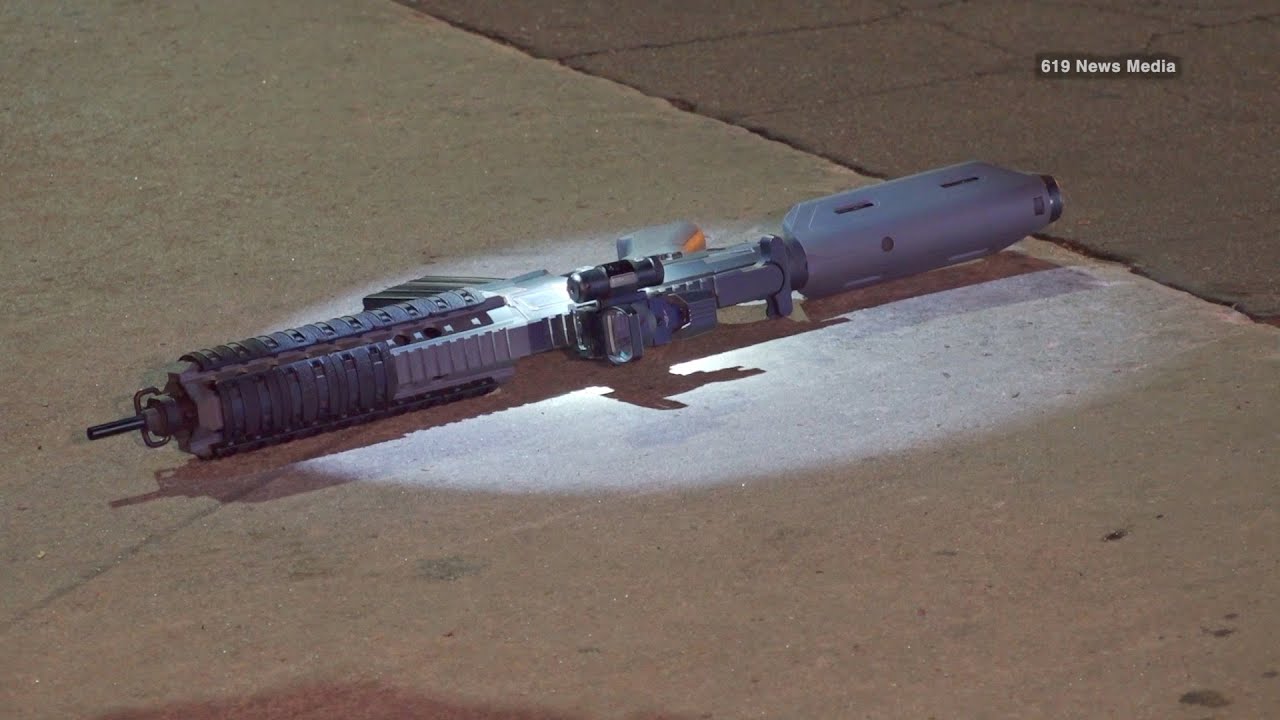 Oak Park - Robbery Attempt With Fake AR-15