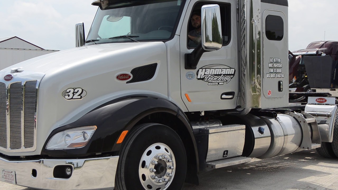 2017 Peterbilt 579 With 36” Flat Top Sleeper - YouTube