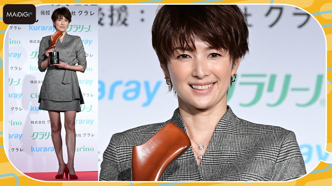 吉瀬美智子、超ミニスカで美脚全開！　2度目の「美脚大賞」受賞