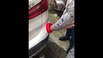 Using boiling water and a plunger to remove car dents!!!