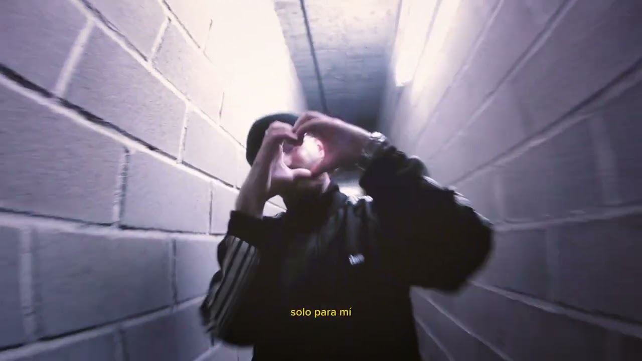 Watch Eme Kei- AirMax (Visualizer) DeLaCapi on YouTube Watch Eme Kei- AirMax (Visualizer) DeLaCapi on YouTube