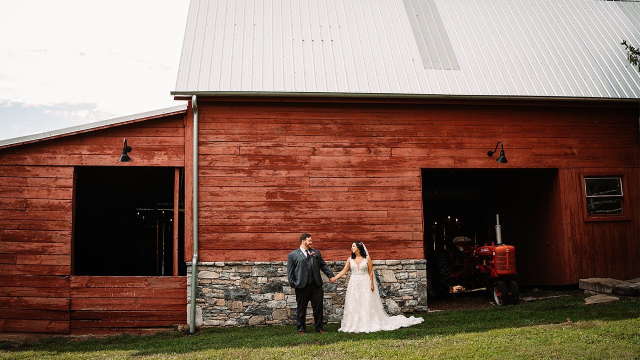 Honeysuckle Hill Wedding in Asheville, NC | Ariel + Matt