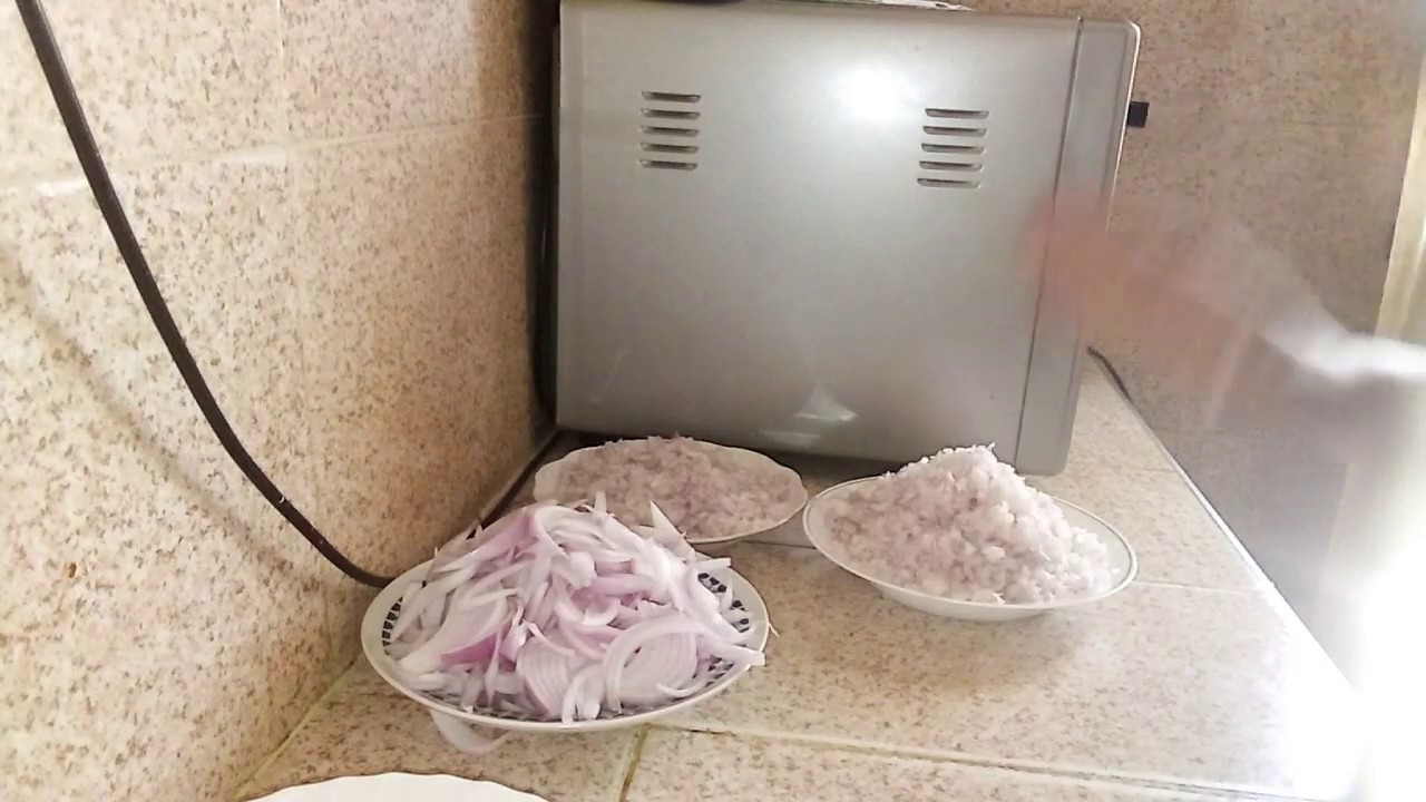 كيفية الاحتفاظ بالبصل في المجمد