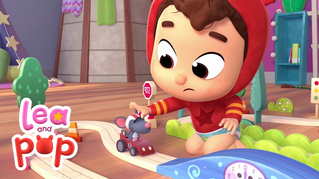 Hickory Dickory Dock - Play and Sing Along with Baby Songs from Lea and Pop | Nursery Rhymes